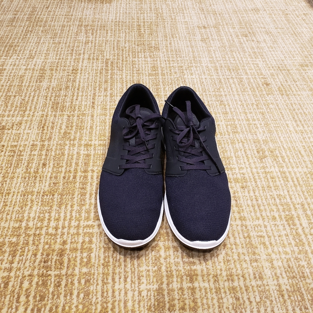 Cuater Men's Premium Golf Shoes,  Black, Size 10.5, Like New